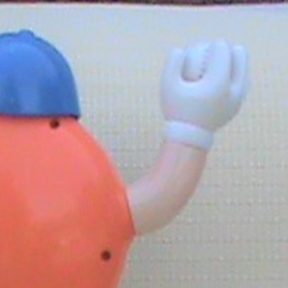 M & M Baseball figurine dispenser - Picture 4 of 6